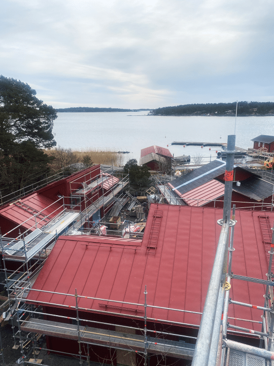 Vibratec delivers Regufoam strips to house building in the archipelago